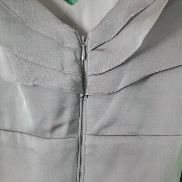 Dress - Picture 4 of 7